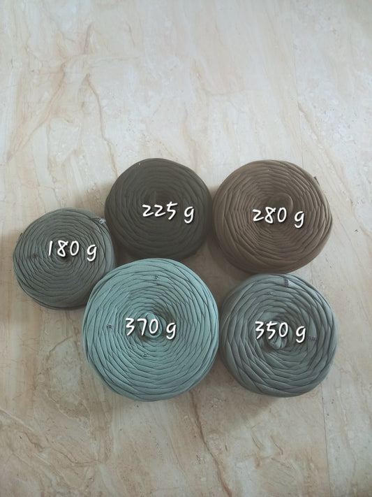 Shades of green joint tshirt yarn