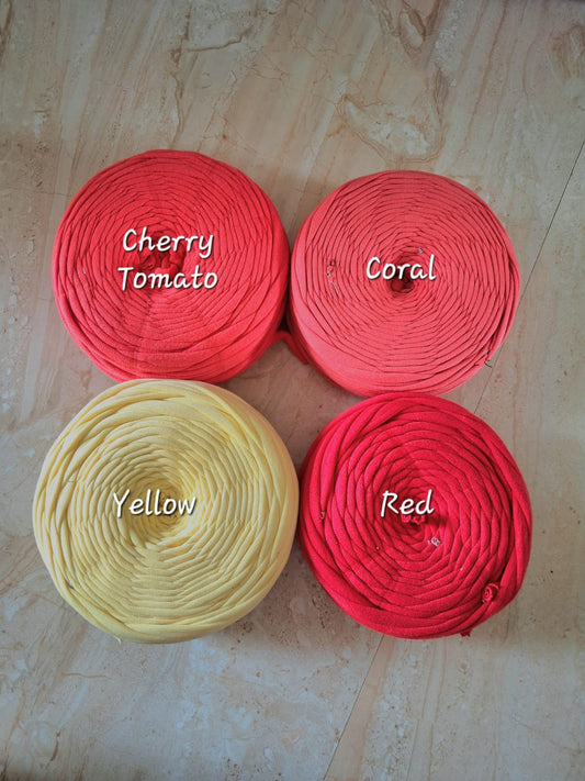 Shades of coral joint tshirt yarn