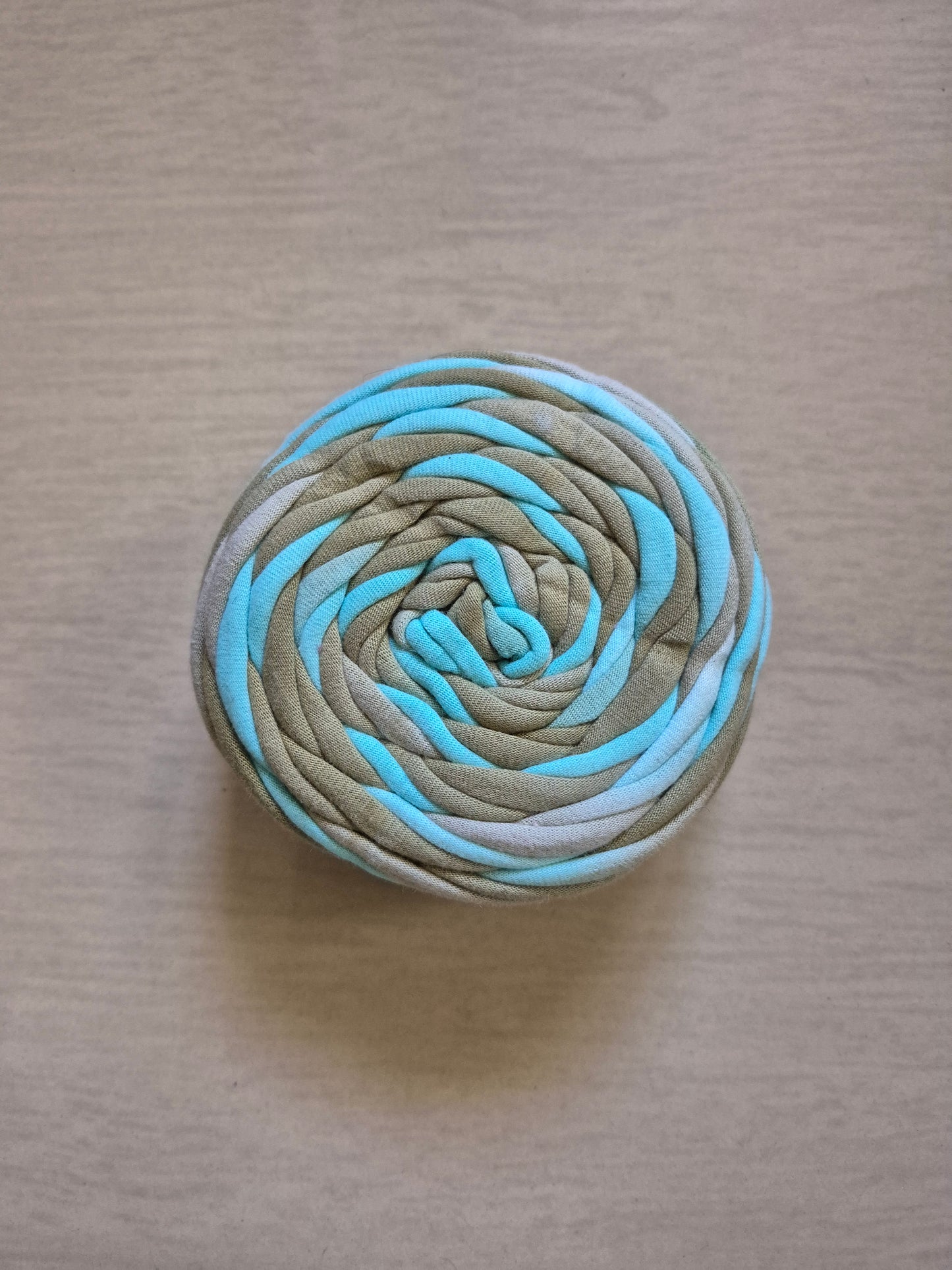 Blue Green multi color Tshirt Yarn